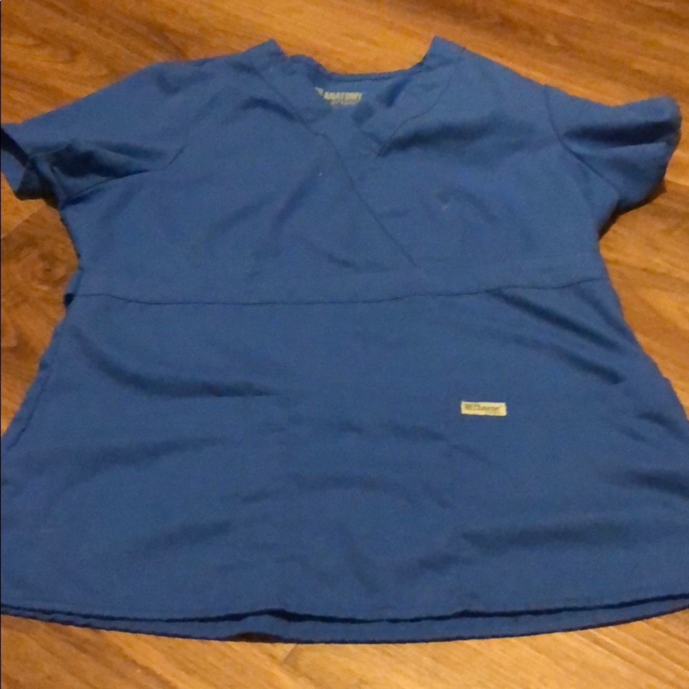 Scrub top